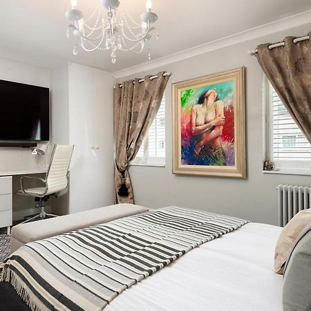 Windsorian Experience Apartment Luaran gambar