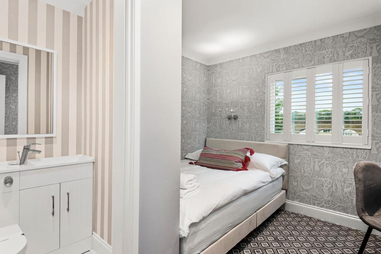 Windsorian Experience Apartment Luaran gambar
